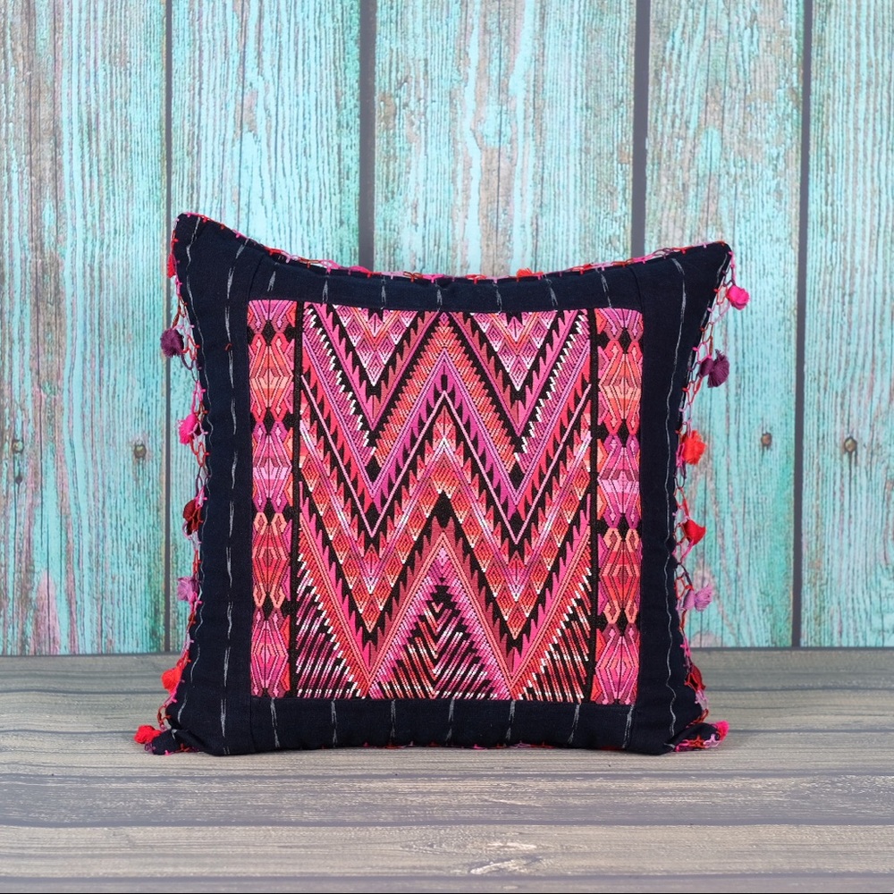 💕 Set of 2 huipil pillow covers cortes Guatemalan